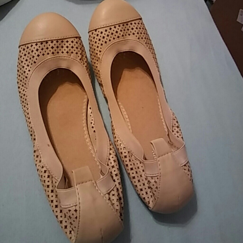 Old Navy Nude Flats